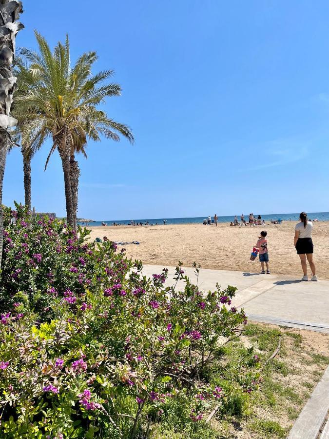 Apartbeach Atalaya Mar Junto Playa Salou Bagian luar foto